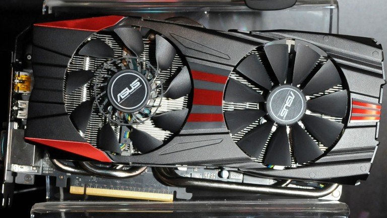 La 780 DirectCU II bientôt chez vous?