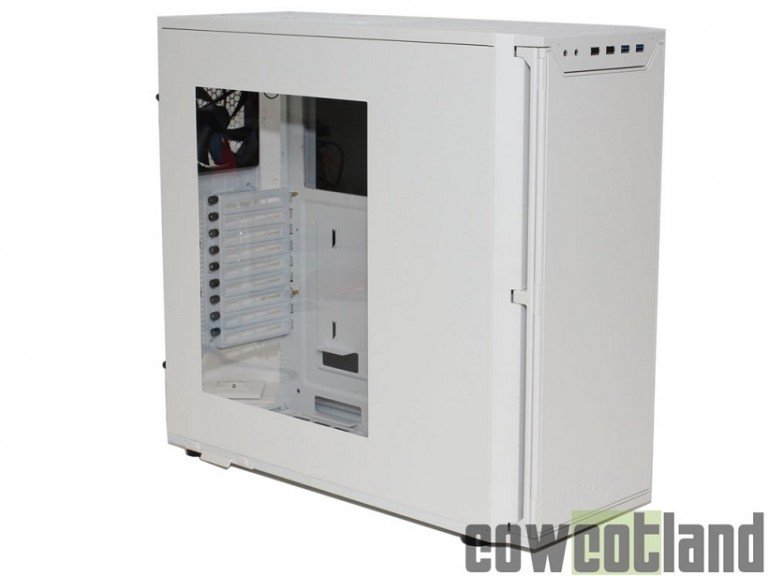 Test chez des confrères: le Antec P280 White Windows