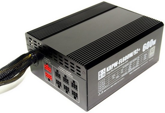 Un alimentation 600 W passive par Kuroutoshikou