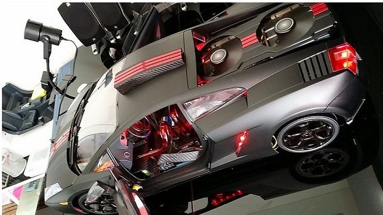 [Modding] Un pc dans une Lamborghini miniature
