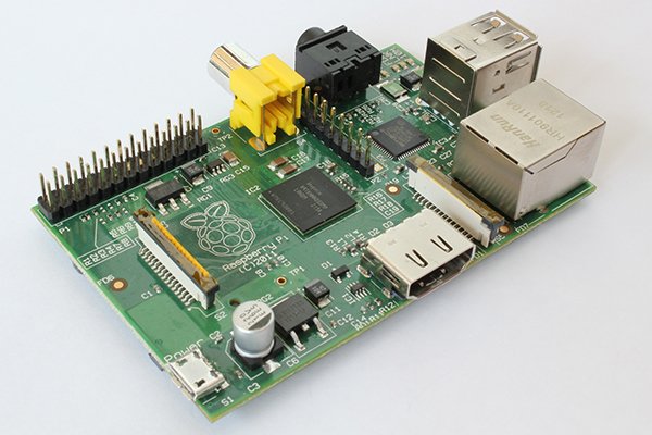 [Bon plan] Raspberry PI Modell B Rev 2.0 à 30 €