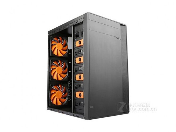 Sahara X800, un boitier de taille 1 et demi