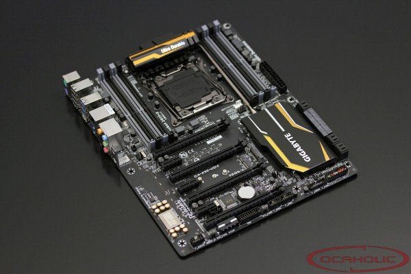 Le X99 chez Gigabyte avec la X99-UD4