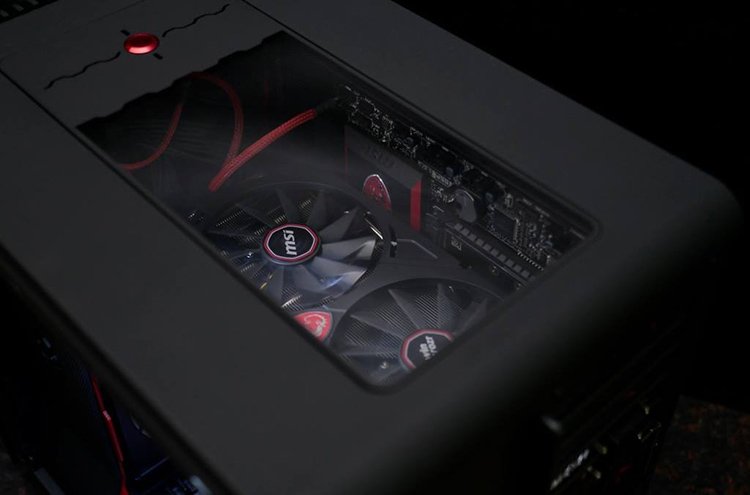 [Modding] MSI Rouge Fenix by TantricmodZ
