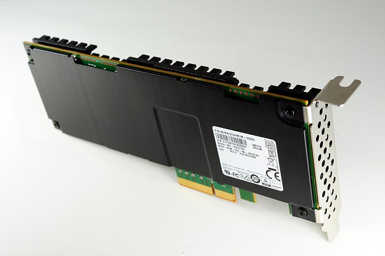 3,2 To dans un SSD avec le Samsung SM1715