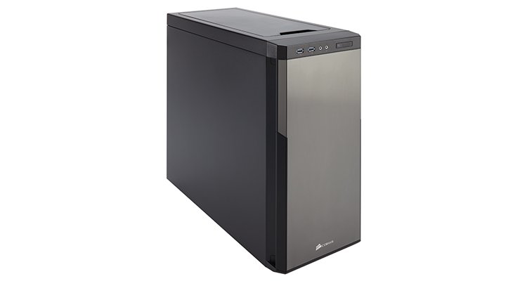 Le Corsair Carbide 330R revient en version Titanium !