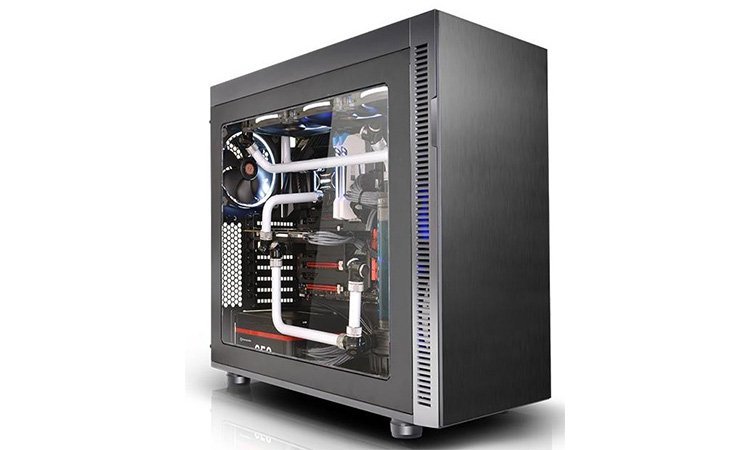 Thermaltake annonce son Suppressor F51