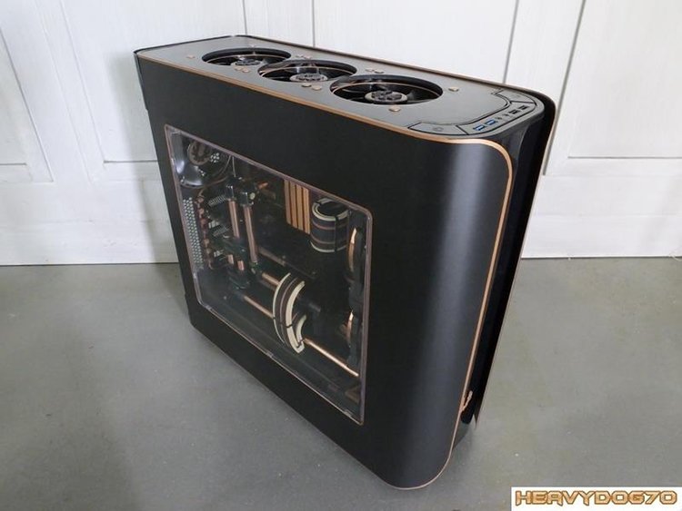 [Modding] Un joli mod cuivré dans un Pandora de Bitfenix !