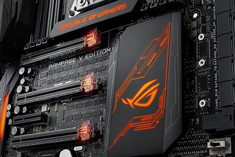 ASUS dévoile sa monstrueuse Rampage V Edition 10