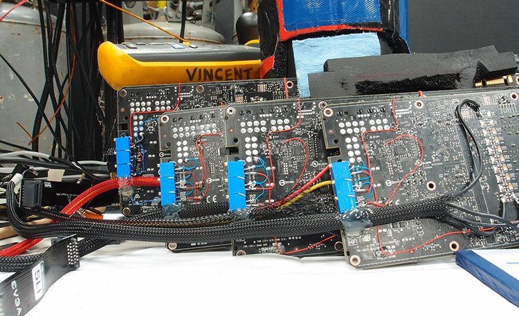 KingPin pousse la GTX 1080 Ti à 2.5 GHz !!!