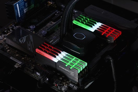 G.Skill annonce de gros kits Trident Z RGB en 128 Go !