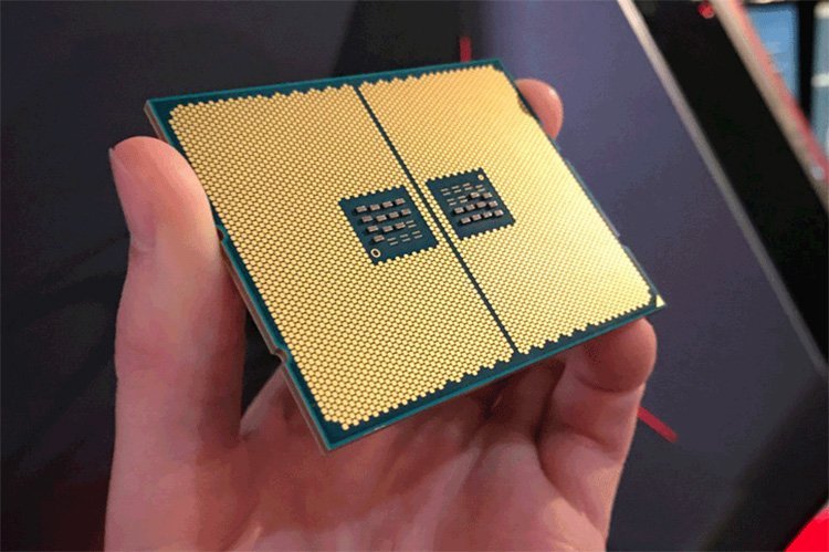 La face arrière d&rsquo;un Threadripper se dévoile : huge !