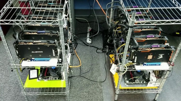 Crimson 17.7.1, le pilote du mining !