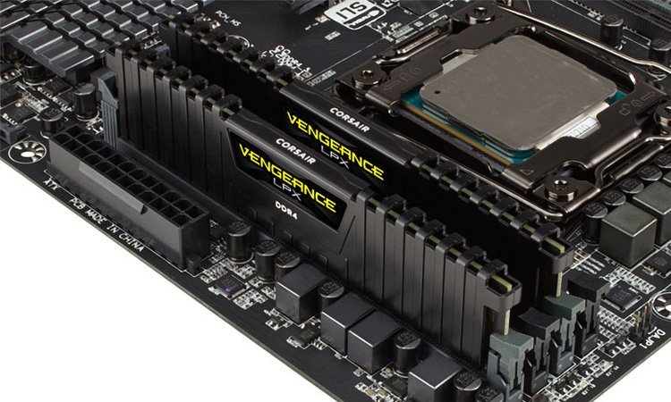Corsair Vengeance LPX : 4600 MHz en 16 Go !
