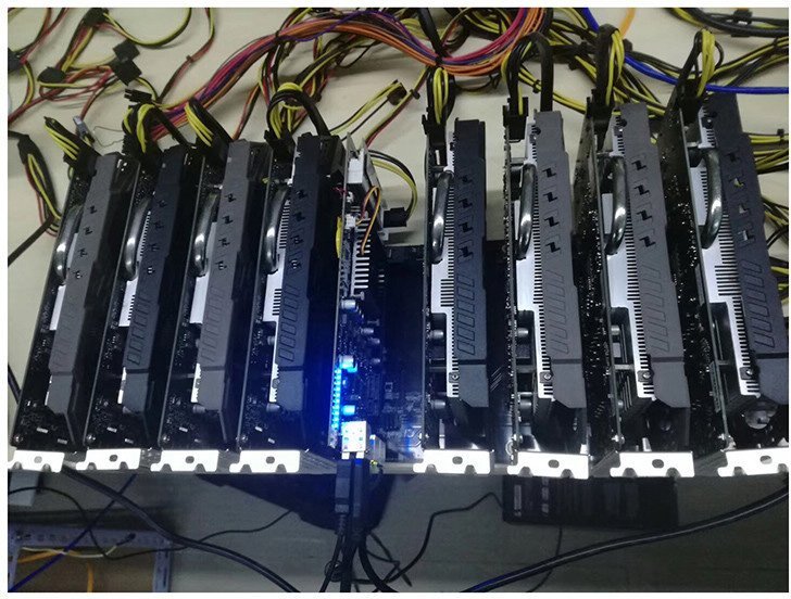 Colorful C.J1900A-BTC Plus V20, une carte mère mining unique !