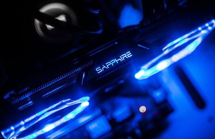 Sapphire tease sur sa RX Vega Nitro avec trois PCIe 8 broches !