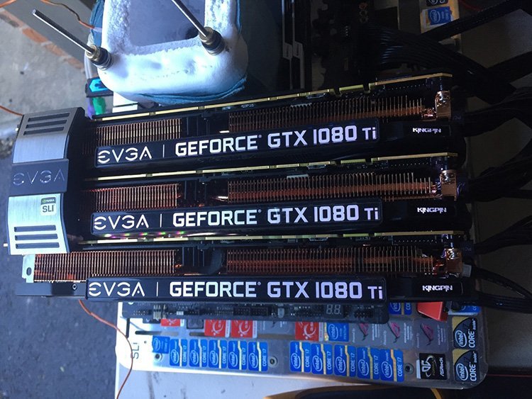 Trois GTX 1080 Ti KPE et du joli score sur FireStrike pour Gunslinger !