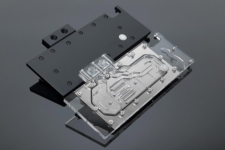 EK-FC Titan V : EK passe la Titan V à l&rsquo;eau !
