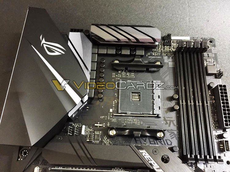 Une carte mère ASUS ROG X470 sauvage apparaît [musique] !