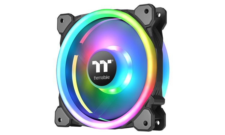 Riing Trio 12 RGB : La Rolls des ventilateurs RGB chez Thermaltake !