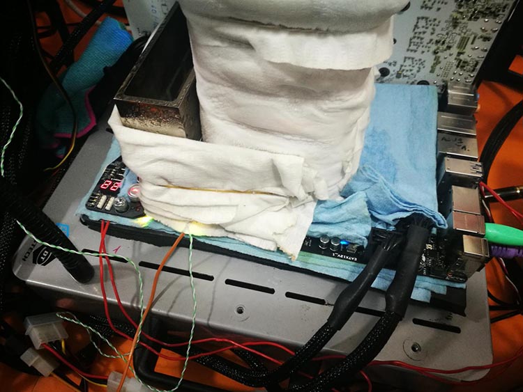 Rsannino et son i7 8086K tombent le record du monde sur SuperPI 32M !