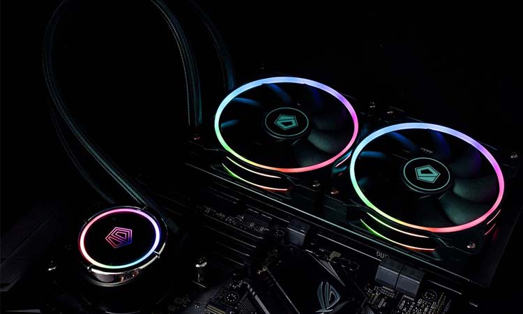 Zoomflow 240 : un AIO de 240 mm avec du RGB, le tout, compatible TR4 !