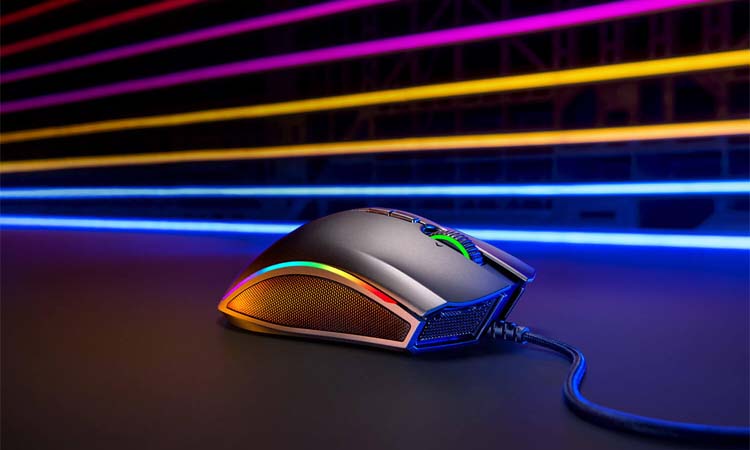 Mamba Elite : Razer lance sa souris avec un capteur optique 5G !