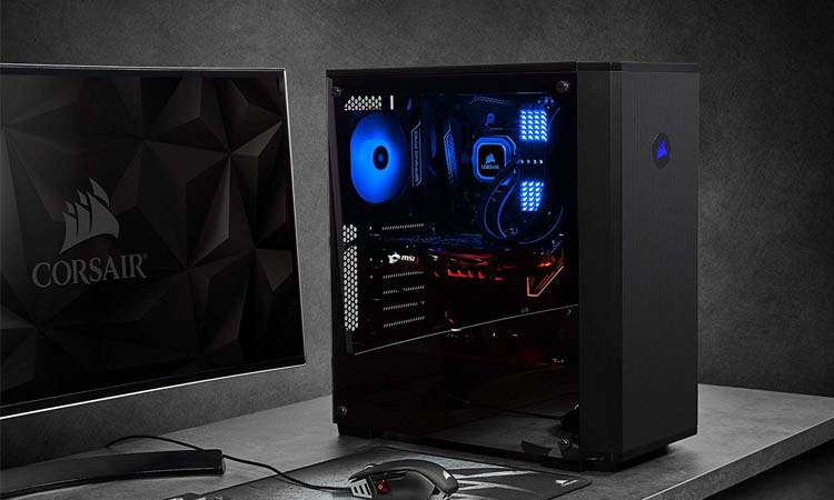 Carbide 175R RGB : un boîtier moyen tour compact chez Corsair