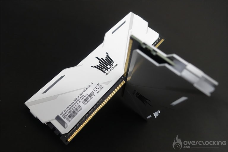 Le kit KFA2 HOF Aurora DDR4 4000 MHZ CL19