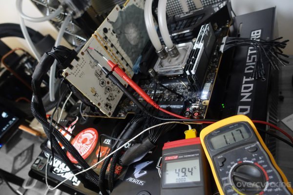 La KFA2 RTX 2070 Super HOF 10th Anniversary sous froid