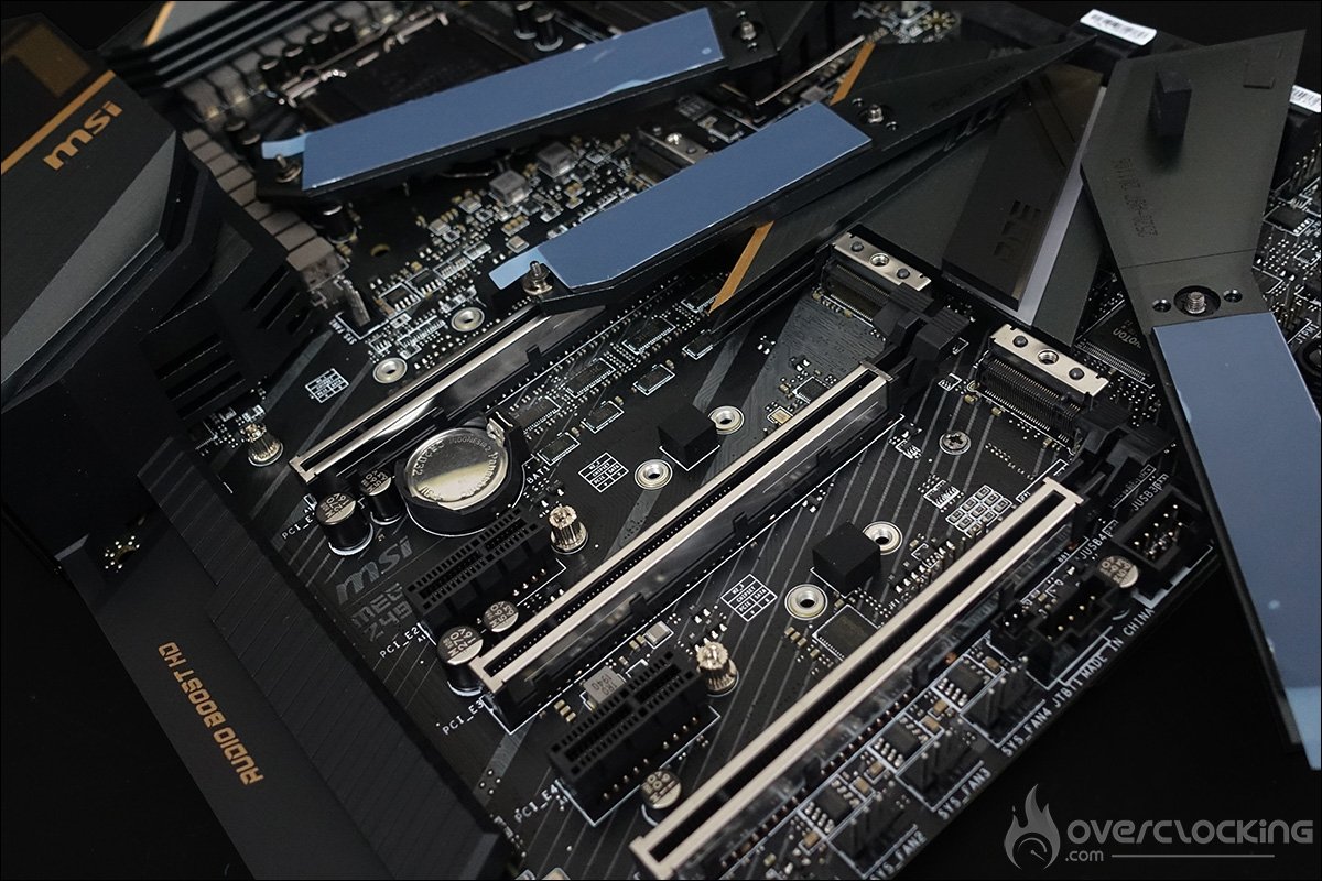 Emplacements SSD MSI MEG Z490 ACE
