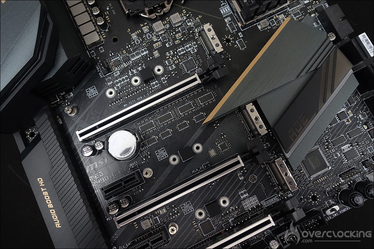 Emplacements SSD MSI MEG Z490 ACE