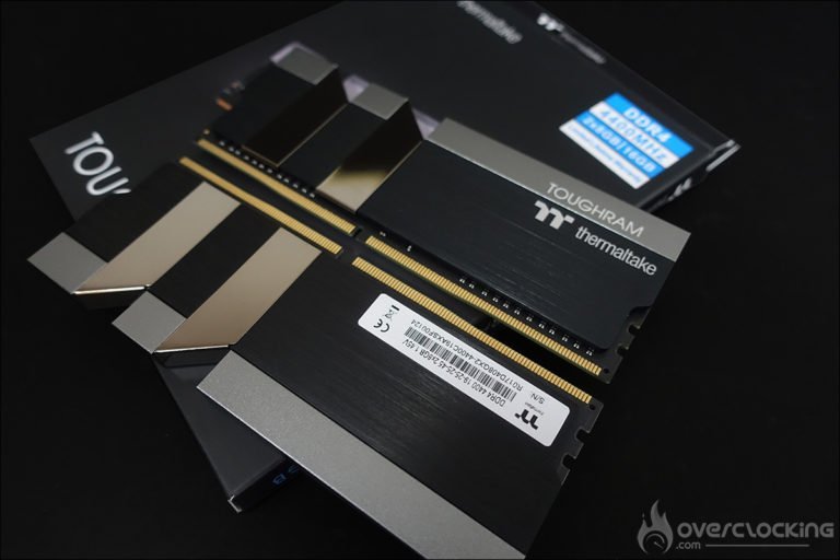 Thermaltake Toughram 4400 MHz CL19