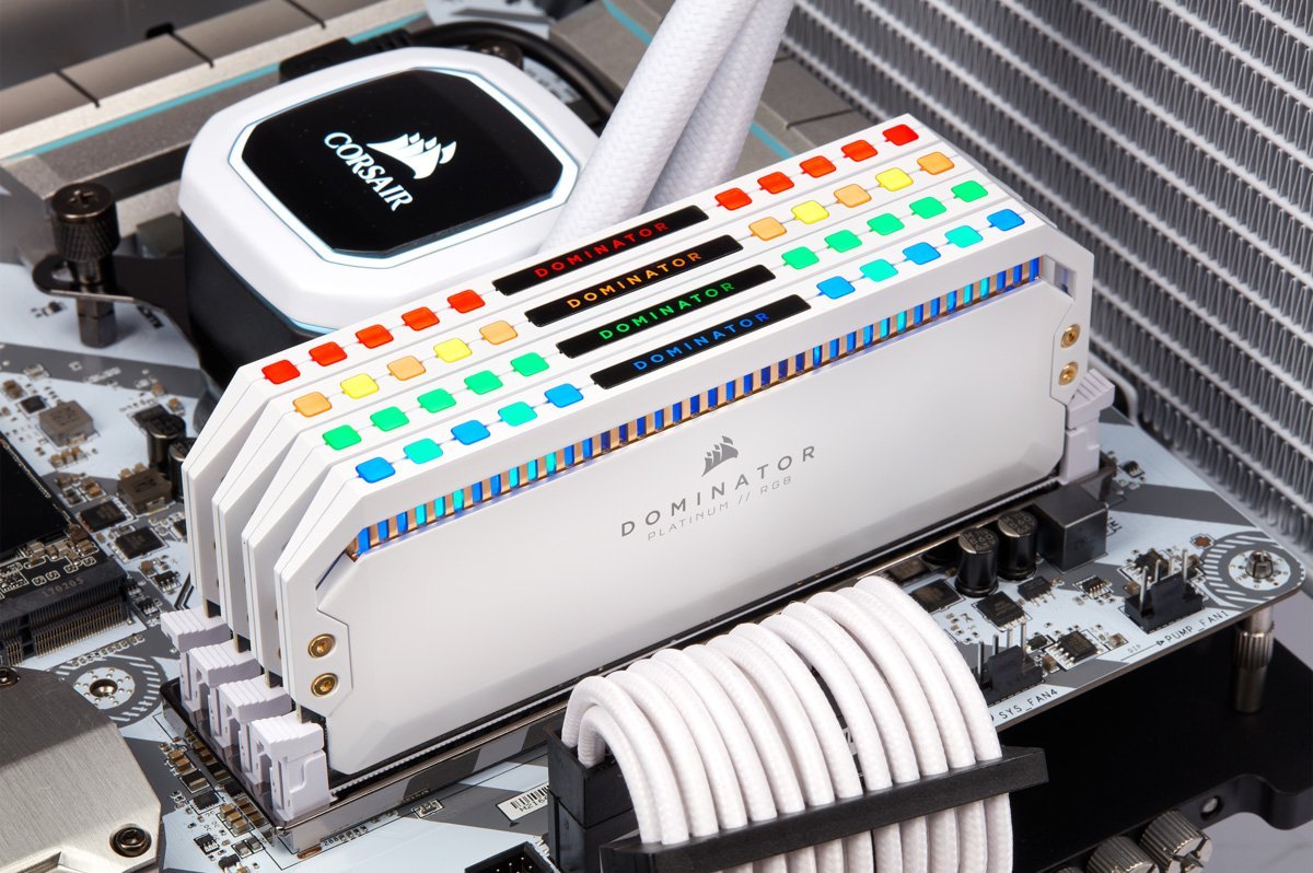 Corsair memory Platinum RGB blanche