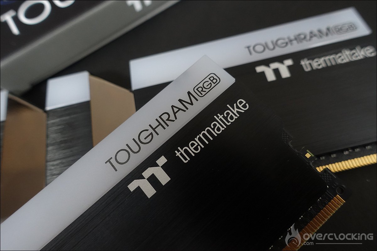 Thermaltake Toughram RGB 4600 CL19