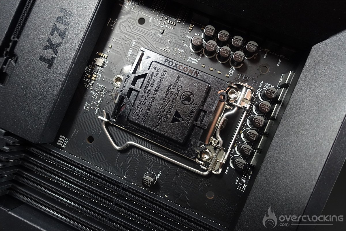 La carte mère N7 490 de NZXT