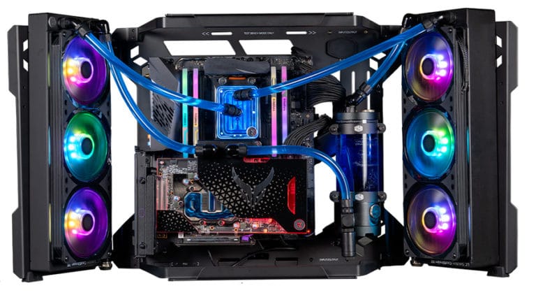Le boitier Cooler Master MasterFrame 700