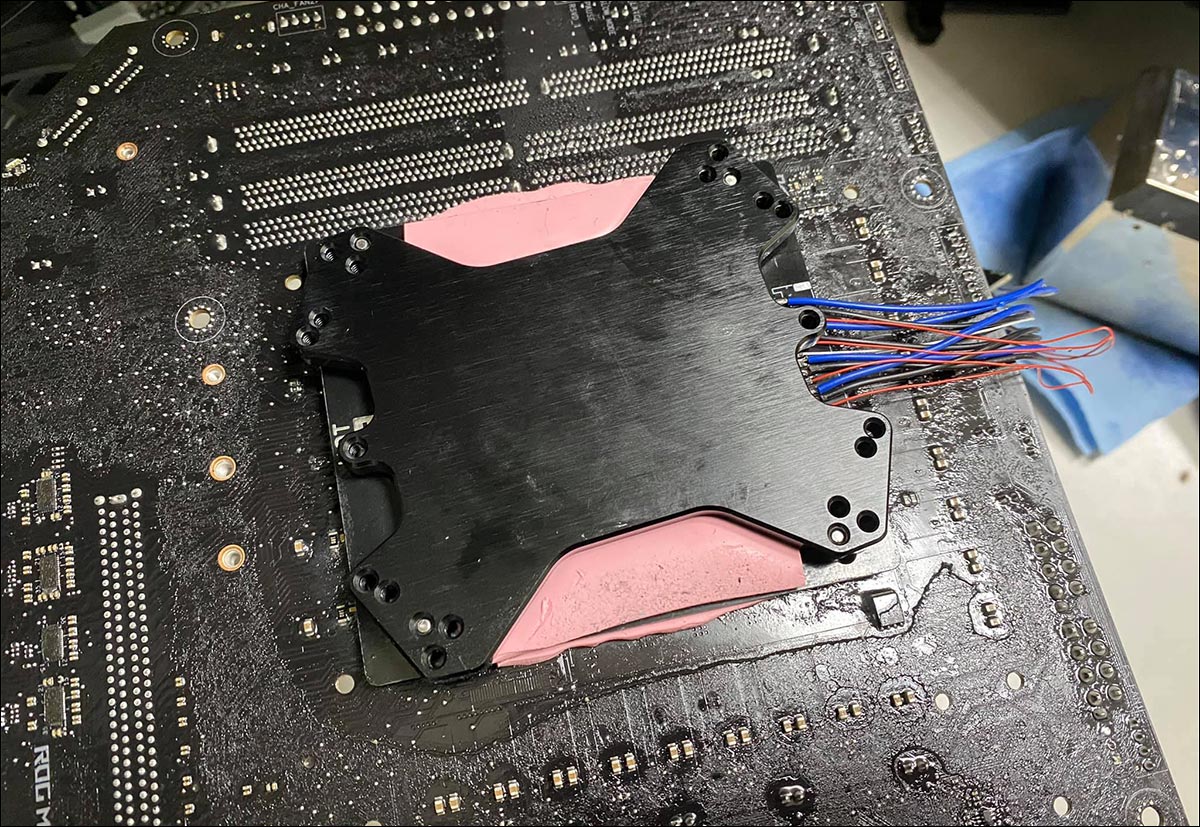 Prototype Elmor Inferno CPU VGA