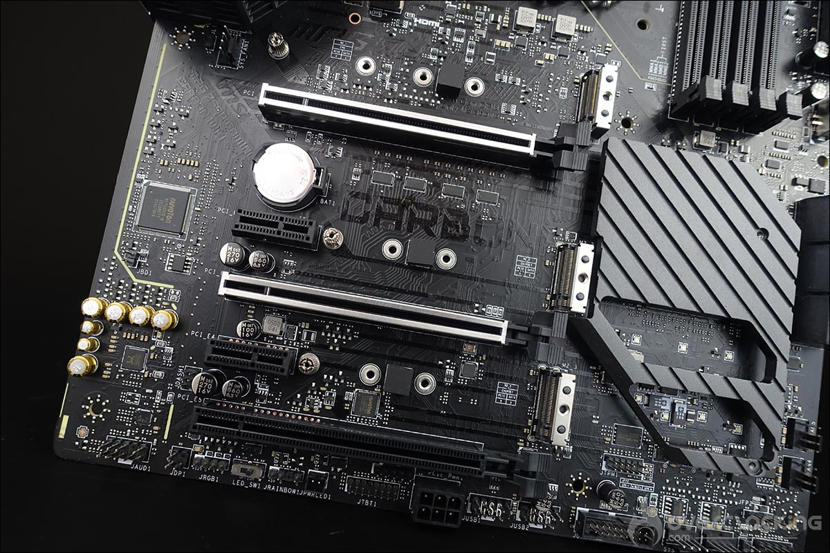 La carte mère MSI MEG Z590 Carbon EK X