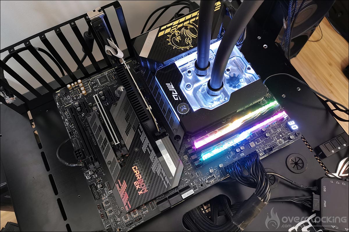 La carte mère MSI MEG Z590 Carbon EK X