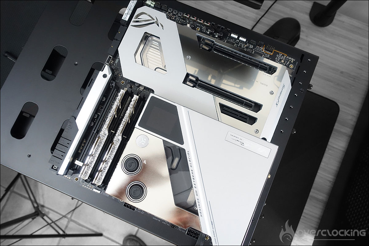 Carte mère ROG Maximus XIII Z590 Extreme Glacial