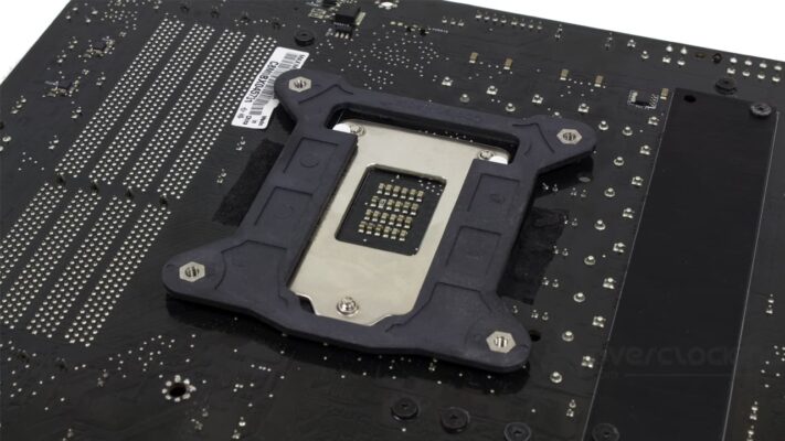 Cooler Master MasterLiquid ML240 Illusion backplate Intel