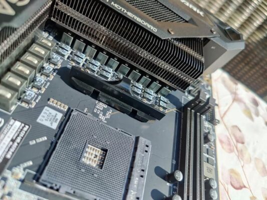 X570 DARK 