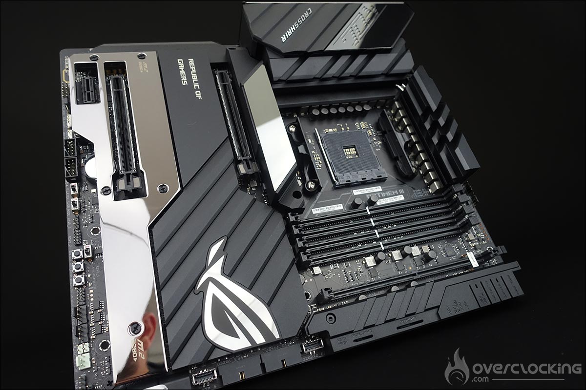 La carte mère Asus ROG Crosshair VIII Extreme