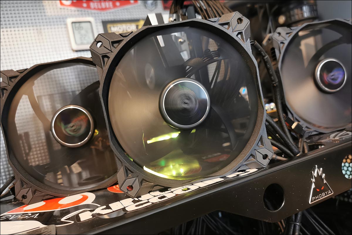 Les ventilateurs ROG Strix XF 120