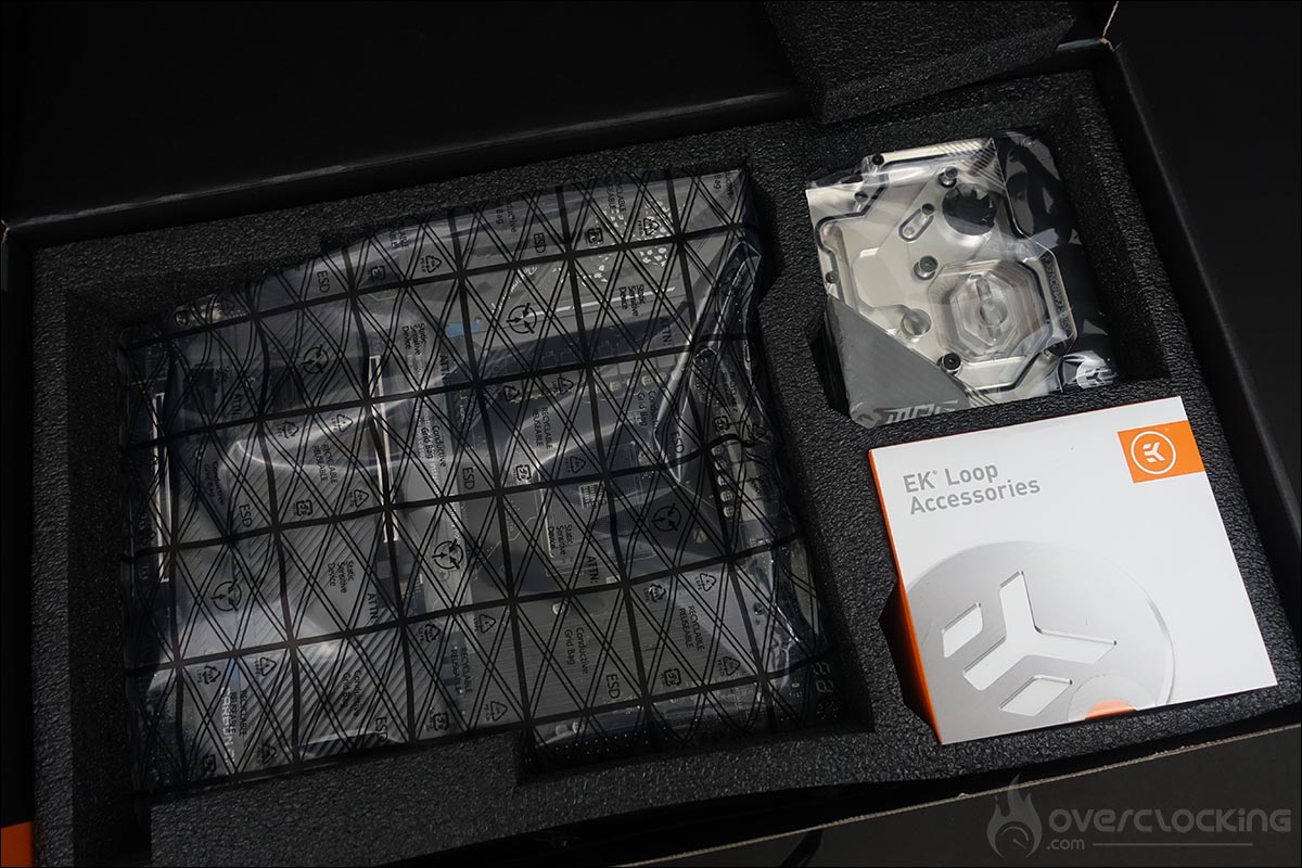 La carte mère MSI MPG X570S Carbon EK X