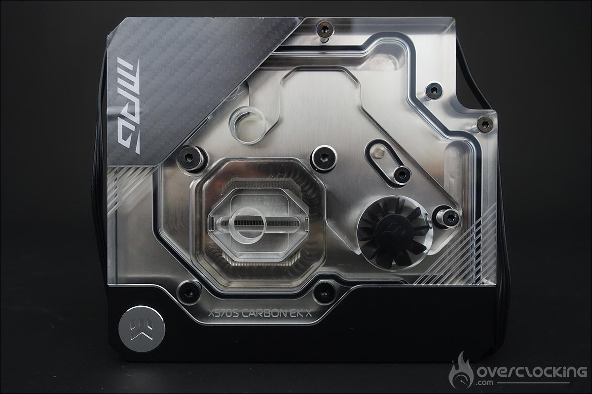 La carte mère MSI MPG X570S Carbon EK X