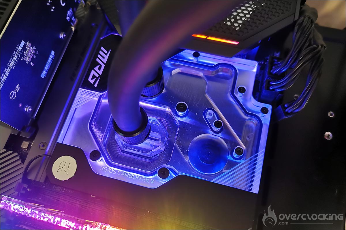 Configuration 5600X MSI MPG X570S Carbon EK X