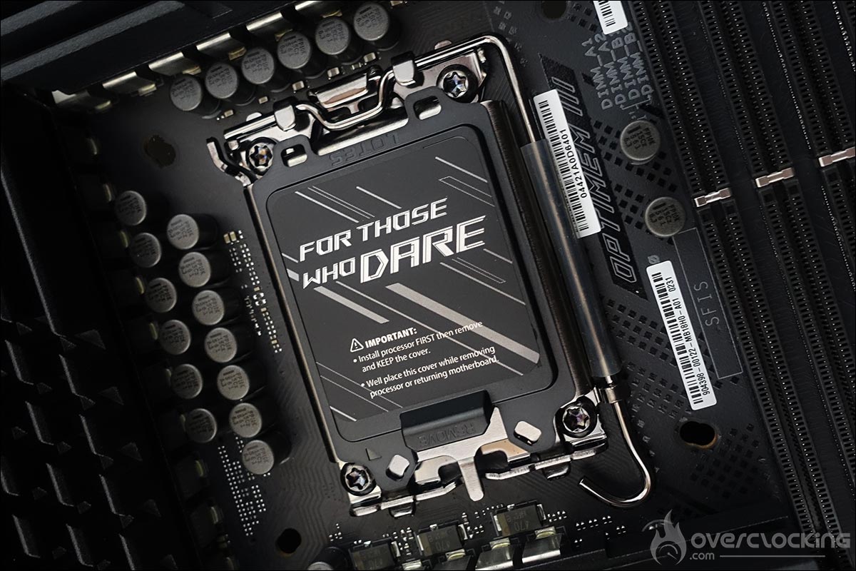 La carte mère ROG Z690 EXTREME d'Asus