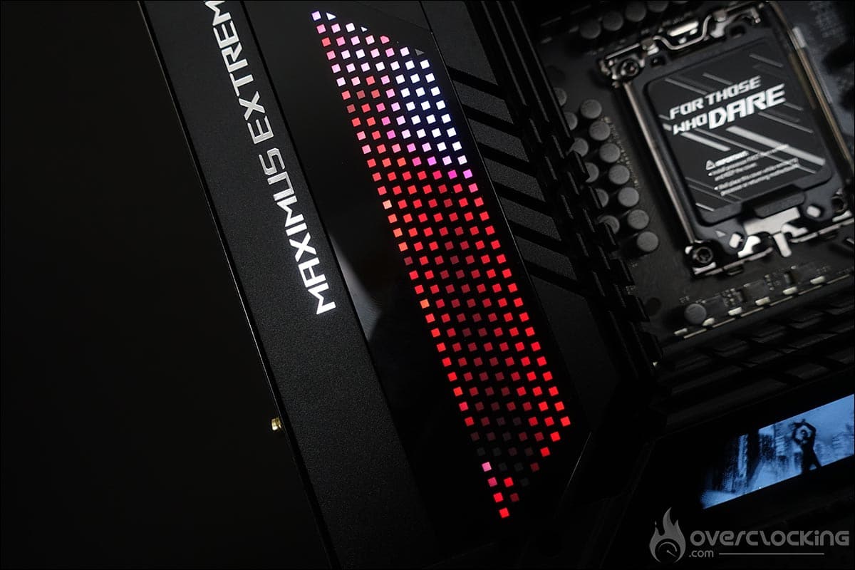 La carte mère ROG Z690 EXTREME d'Asus